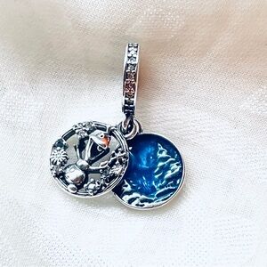 ❄️ NWOT Frozen Charm – Olaf the Snowman ⛄️ ❄️